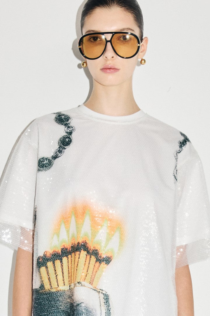 VICKTEERUT Oversized Short-Sleeve Sequinned Blouse เสื้อแขนสั้น ทรงโอเวอร์ไซส์ ปักเลื่อม พิมพ์ลาย