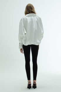 VICKTEERUT Oversized Open-Collar Double-Breasted Jacket เสื้อแจ๊คเก็ต คอแบะ กระดุมสองแถว