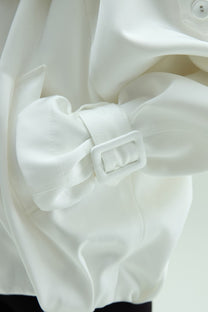 VICKTEERUT Oversized Open-Collar Double-Breasted Jacket เสื้อแจ๊คเก็ต คอแบะ กระดุมสองแถว