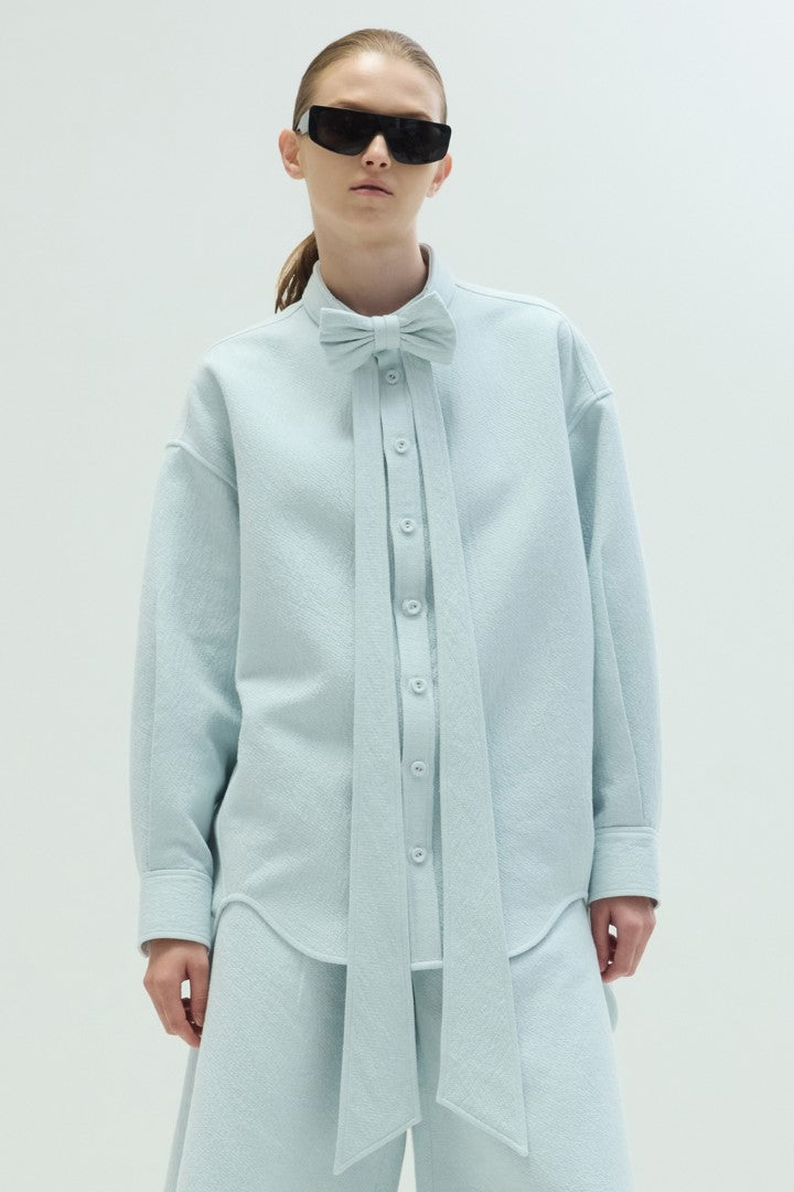 VICKTEERUT Oversized Long Sleeve Blouse with Bow Detail เสื้อแขนยาว ทรงโอเวอร์ไซส์ ตกแต่งโบว์