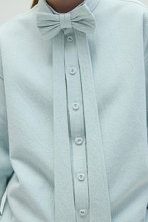 VICKTEERUT Oversized Long Sleeve Blouse with Bow Detail เสื้อแขนยาว ทรงโอเวอร์ไซส์ ตกแต่งโบว์