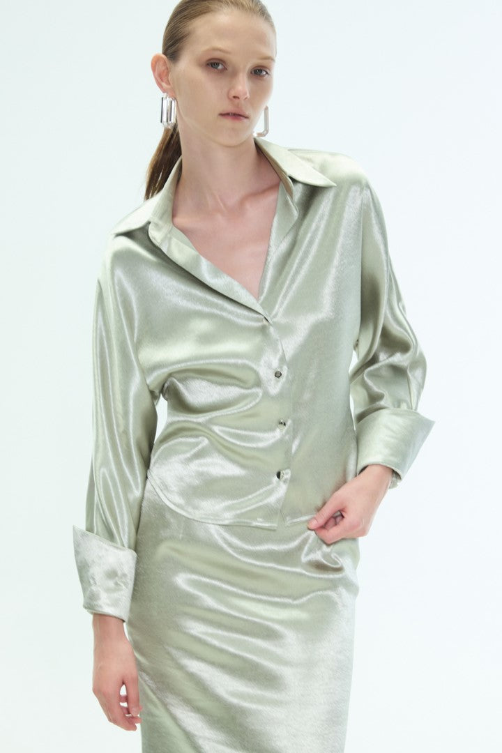 VICKTEERUT Batwing Sleeve Shirt เสื้อเชิ้ต แขนยาว แขนค้างคาว