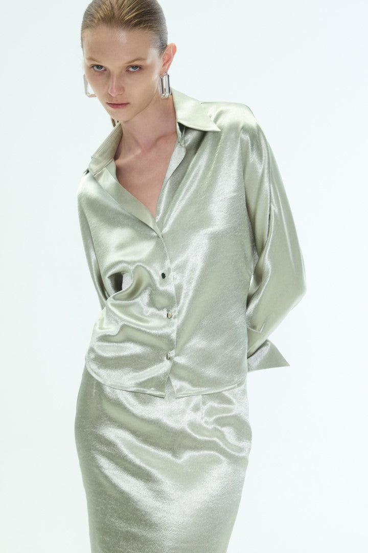 VICKTEERUT Batwing Sleeve Shirt เสื้อเชิ้ต แขนยาว แขนค้างคาว
