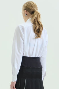 VICKTEERUT Oversized Tuxedo Bib Shirt with Detachable Bow เสื้อเชิ้ต แขนยาว ปกทักซีโด ทรงโอเวอร์ไซส์ ตกแต่งโบว์ถอดออกได้