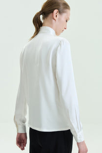VICKTEERUT Long Sleeve Tuxedo Bib Shirt with Detachable Bow เสื้อเชิ้ต แขนยาว ปกทักซีโด ตกแต่งโบว์ถอดออกได้