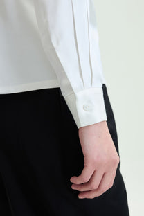 VICKTEERUT Long Sleeve Tuxedo Bib Shirt with Detachable Bow เสื้อเชิ้ต แขนยาว ปกทักซีโด ตกแต่งโบว์ถอดออกได้