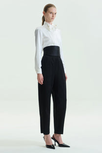 VICKTEERUT Long Sleeve Tuxedo Bib Shirt with Detachable Bow เสื้อเชิ้ต แขนยาว ปกทักซีโด ตกแต่งโบว์ถอดออกได้