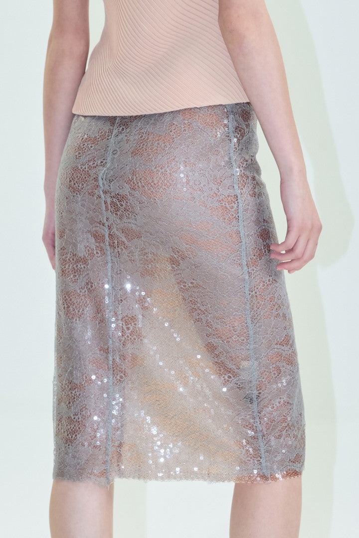 VICKTEERUT Lace and Sequin Pencil Skirt กระโปรงสอบ ผ้าลูกไม้ ตกแต่งเลื่อม