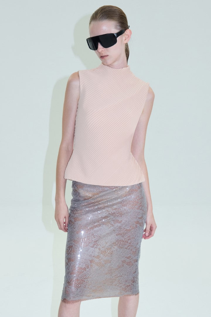 VICKTEERUT Lace and Sequin Pencil Skirt กระโปรงสอบ ผ้าลูกไม้ ตกแต่งเลื่อม