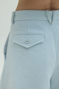 VICKTEERUT Three-Quarter Shorts with Front Pleats กางเกงขาสั้น ขาสามส่วน จีบหน้า