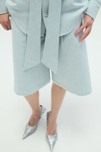VICKTEERUT Three-Quarter Shorts with Front Pleats กางเกงขาสั้น ขาสามส่วน จีบหน้า