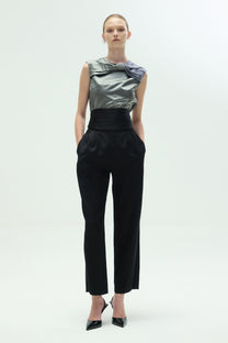 VICKTEERUT Front-Pleated Trousers with Detachable Cummerbund กางเกงขายาวจีบหน้า หร้อมขอบเอวตีเกล็ดถอดออกได้