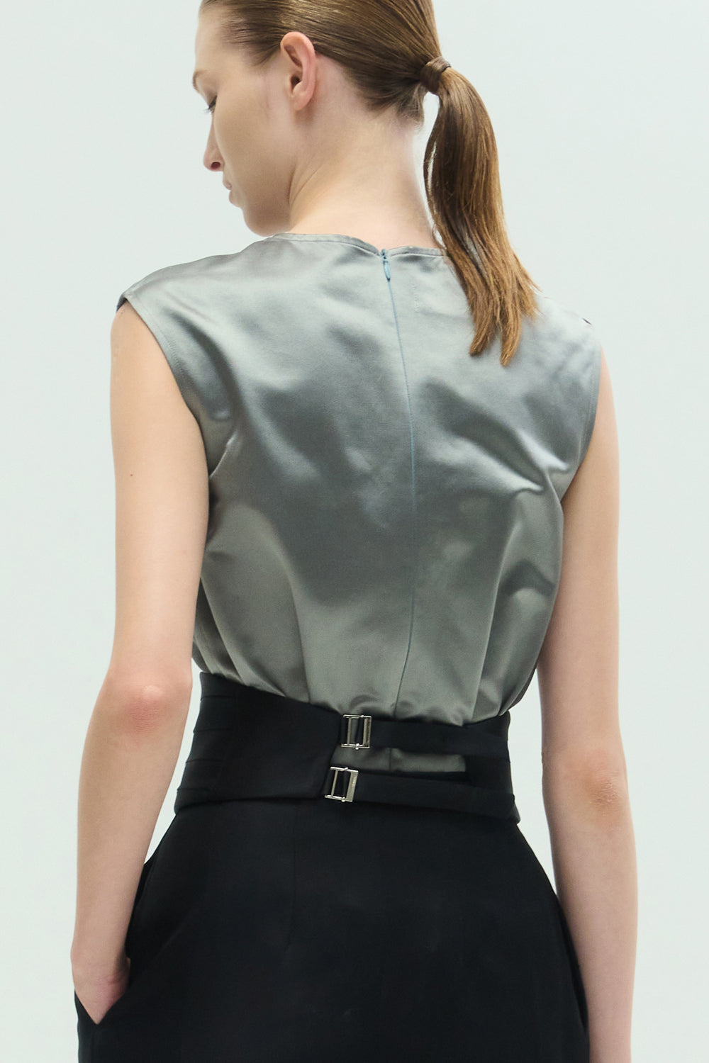 VICKTEERUT Front-Pleated Trousers with Detachable Cummerbund กางเกงขายาวจีบหน้า หร้อมขอบเอวตีเกล็ดถอดออกได้
