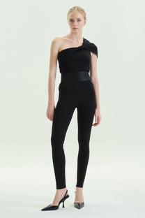 VICKTEERUT Skinny Trousers with Pleated Waistband กางเกงขายาว ทรงสกินนี่