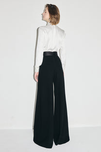 VICKTEERUT Wide Leg Trousers with Tuck Pleat Waistband กางเกงขาบาน ขอบเอวตีเกล็ด