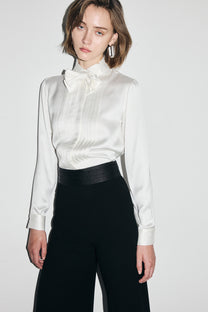 VICKTEERUT Wide Leg Trousers with Tuck Pleat Waistband กางเกงขาบาน ขอบเอวตีเกล็ด
