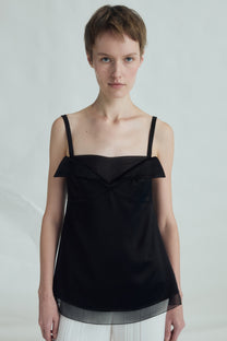 VICKTEERUT Origami-Fold Spaghetti Strap Blouse เสื้อสายเดี่ยว ตกแต่งดีเทลโอริกามิ