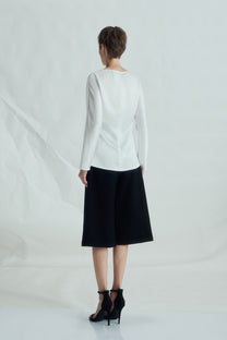 VICKTEERUT Folded-Neckline Long Sleeve Blouse เสื้อแขนยาว ปกพับ จับเดรป