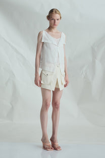 VICKTEERUT Sleeveless Open-Collar Button-Front Blouse เสื้อแขนกุด คอปก กระดุมหน้า