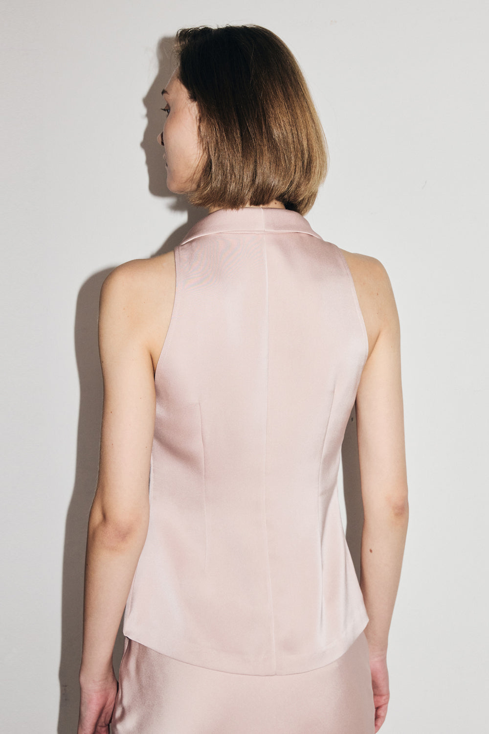 VICKTEERUT Sleeveless Open-Collar Button-Front Blouse เสื้อแขนกุด คอปก กระดุมหน้า