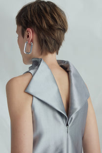 VICKTEERUT Sleeveless Turtleneck Blouse เสื้อแขนกุด คอปีน