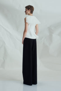 VICKTEERUT Sleeveless Blouse with Pleat Ruffle Detail เสื้อแขนกุด ตกแต่งระบายอัดพลีท