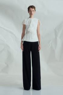 VICKTEERUT Sleeveless Blouse with Pleat Ruffle Detail เสื้อแขนกุด ตกแต่งระบายอัดพลีท