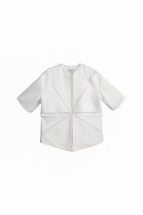 VICKTEERUT Short Sleeve Oversize Blouse with Cut-Out Detail เสื้อแขนสั้น ทรงโอเวอร์ไซส์ ดีเทลคัตเอาท์
