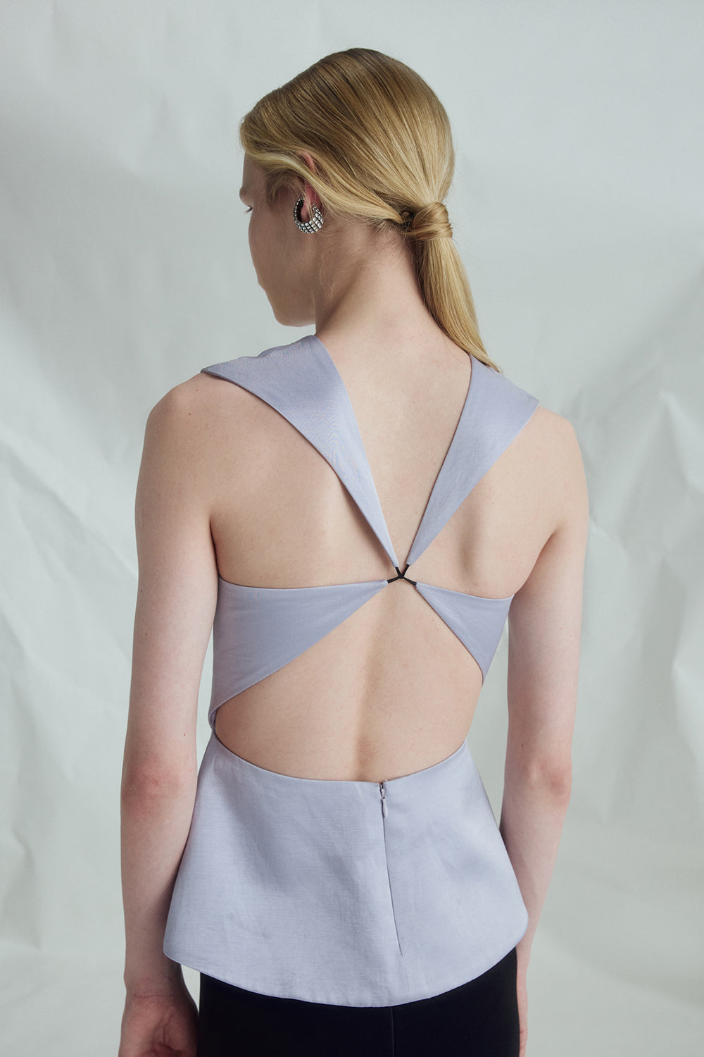 VICKTEERUT Criss-Cross Back Sleeveless Blouse เสื้อแขนกุด สายไขว้หลัง
