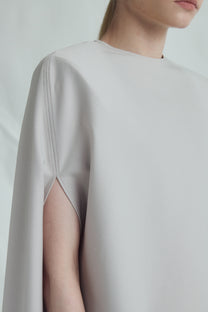 VICKTEERUT Asymmetric Cape-Sleeve Blouse เสื้อแขนเคป ชายไม่เท่ากัน