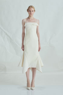 VICKTEERUT Origami-Fold Spaghetti Strap Dress เดรสสายเดี่ยว ตกแต่งดีเทลโอริกามิ