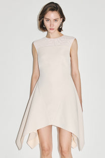 VICKTEERUT Sleeveless Flare Dress เดรสแขนกุด ทรงบาน