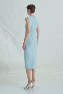 VICKTEERUT Sleeveless Sheath Dress with with Sculptural Rolled Fabric Detail เดรสแขนกุด เดรสเข้ารูป ตกแต่งดีเทลผ้าม้วน (Copy)