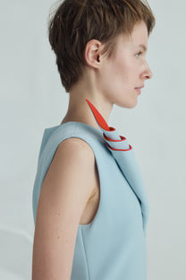 VICKTEERUT Sleeveless Sheath Dress with with Sculptural Rolled Fabric Detail เดรสแขนกุด เดรสเข้ารูป ตกแต่งดีเทลผ้าม้วน (Copy)