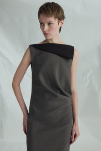 VICKTEERUT Sleeveless Draped Dress with Folded Neckline เดรสแขนกุด จับเดรป คอปกพับ