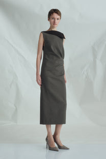 VICKTEERUT Sleeveless Draped Dress with Folded Neckline เดรสแขนกุด จับเดรป คอปกพับ