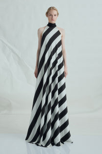 VICKTEERUT Halter Neck Diagonal Stripe Gown เดรสยาวลายทาง คล้องคอ