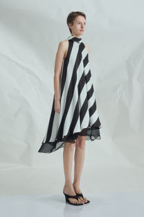 VICKTEERUT Halter Neck Diagonal Stripe Dress เดรสลายทาง คล้องคอ