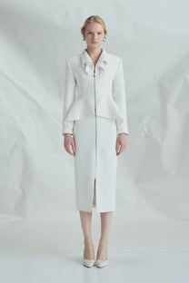 VICKTEERUT Front-Zip Long-Sleeve Jacket with Sculptural Rolled Collar เสื้อแจ๊คเก็ต แขนยาว ซิปหน้า ปกม้วน