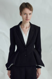 VICKTEERUT 2-Button Peplum Blazer เสื้อเบลเซอร์ สองกระดุม ชายระบาย