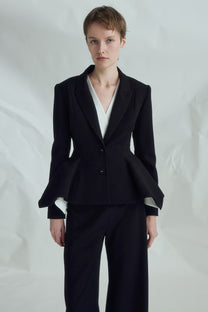 VICKTEERUT 2-Button Peplum Blazer เสื้อเบลเซอร์ สองกระดุม ชายระบาย