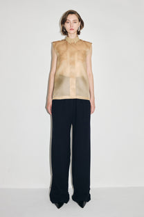 VICKTEERUT Sleeveless Shirt with Pocket Detail เสื้อเชิ้ต แขนกุด ตกแต่งกระเป๋า
