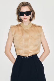 VICKTEERUT Sleeveless Shirt with Pocket Detail เสื้อเชิ้ต แขนกุด ตกแต่งกระเป๋า