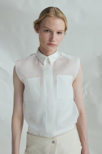 VICKTEERUT Sleeveless Shirt with Pocket Detail เสื้อเชิ้ต แขนกุด ตกแต่งกระเป๋า