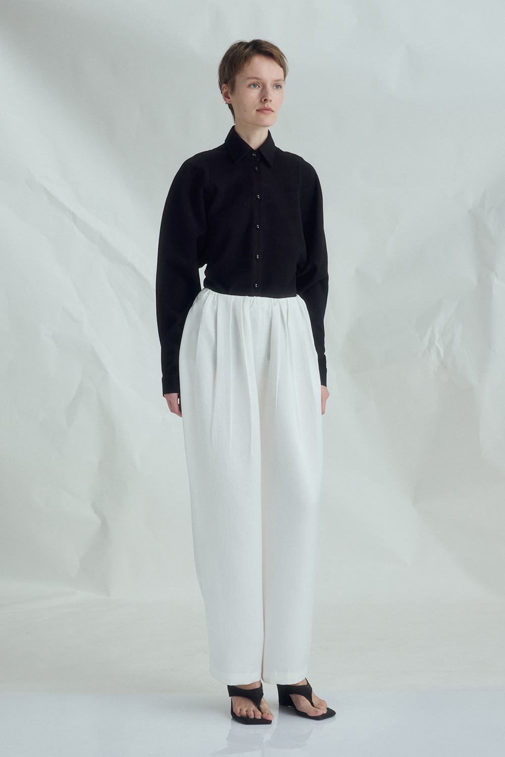 VICKTEERUT Batwing Sleeve Shirt เสื้อเชิ้ต แขนยาว แขนค้างคาว