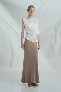 VICKTEERUT Bias-Cut Long Skirt กระโปรงยาว ผ้าเฉลียง