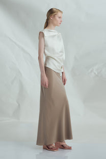 VICKTEERUT Bias-Cut Long Skirt กระโปรงยาว ผ้าเฉลียง