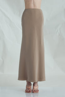 VICKTEERUT Bias-Cut Long Skirt กระโปรงยาว ผ้าเฉลียง