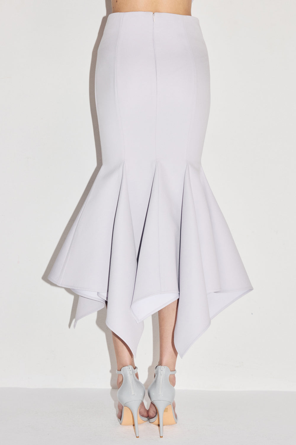 VICKTEERUT High-Waist Mermaid Skirt กระโปรงเอวสูง ทรงเมอร์เมด