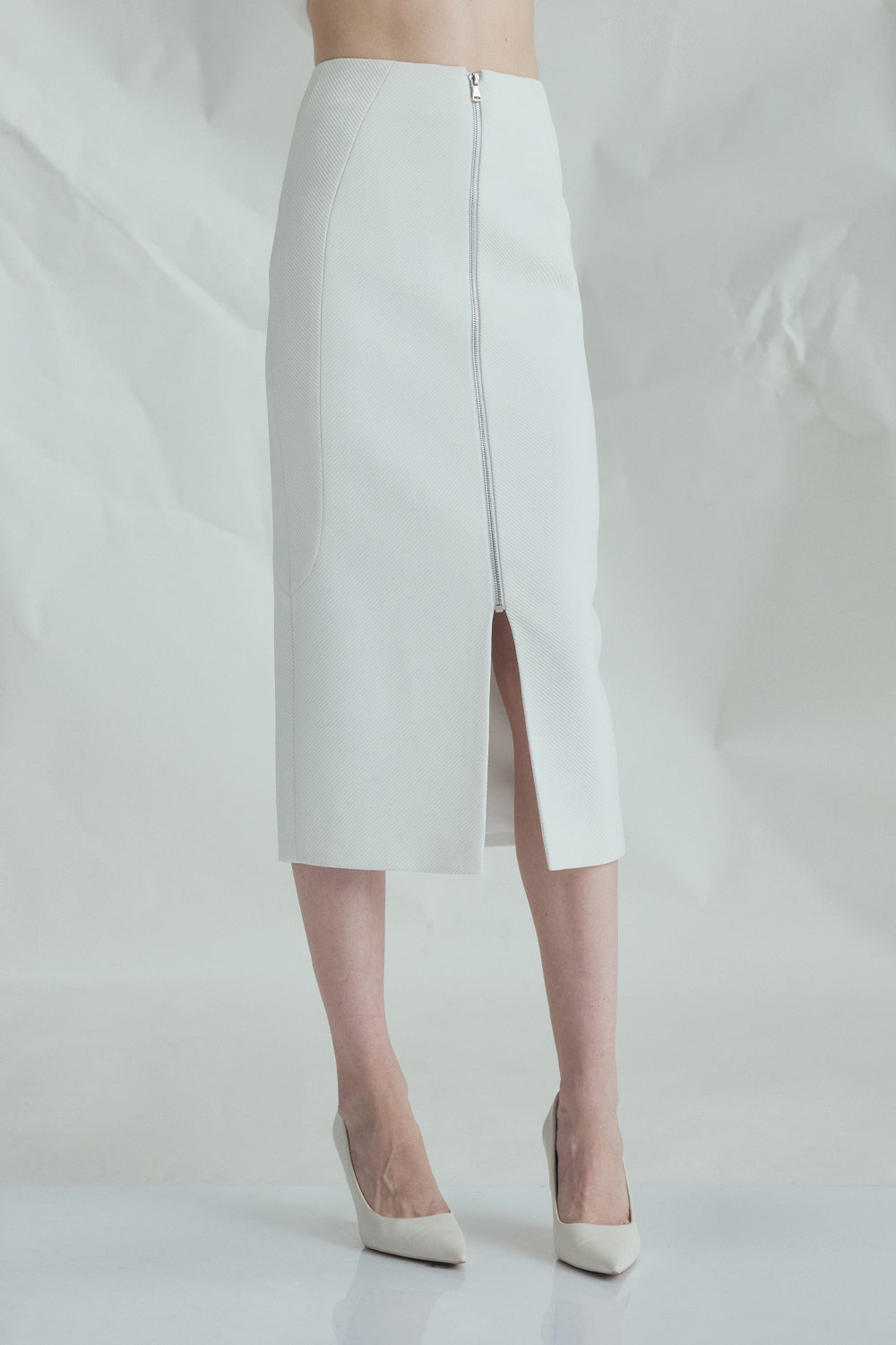 VICKTEERUT Front-Zip Pencil Skirt กระโปรงสอบ ซิปหน้า